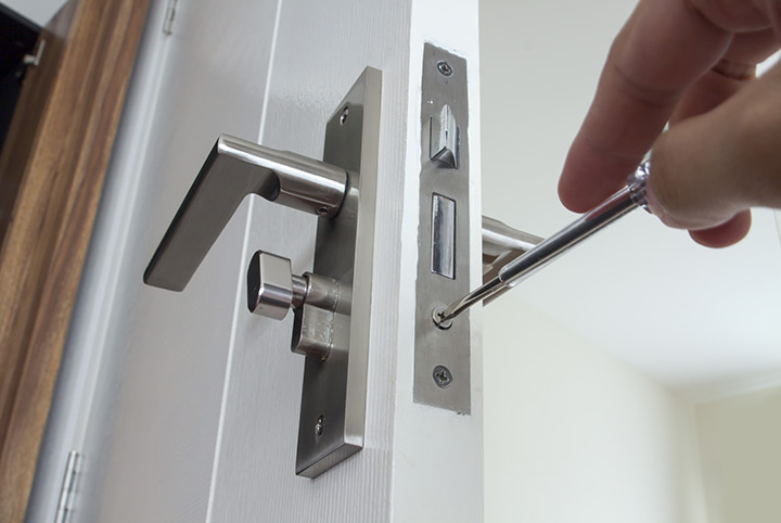 Our local locksmiths are able to repair and install door locks for properties in Southfield and the local area.